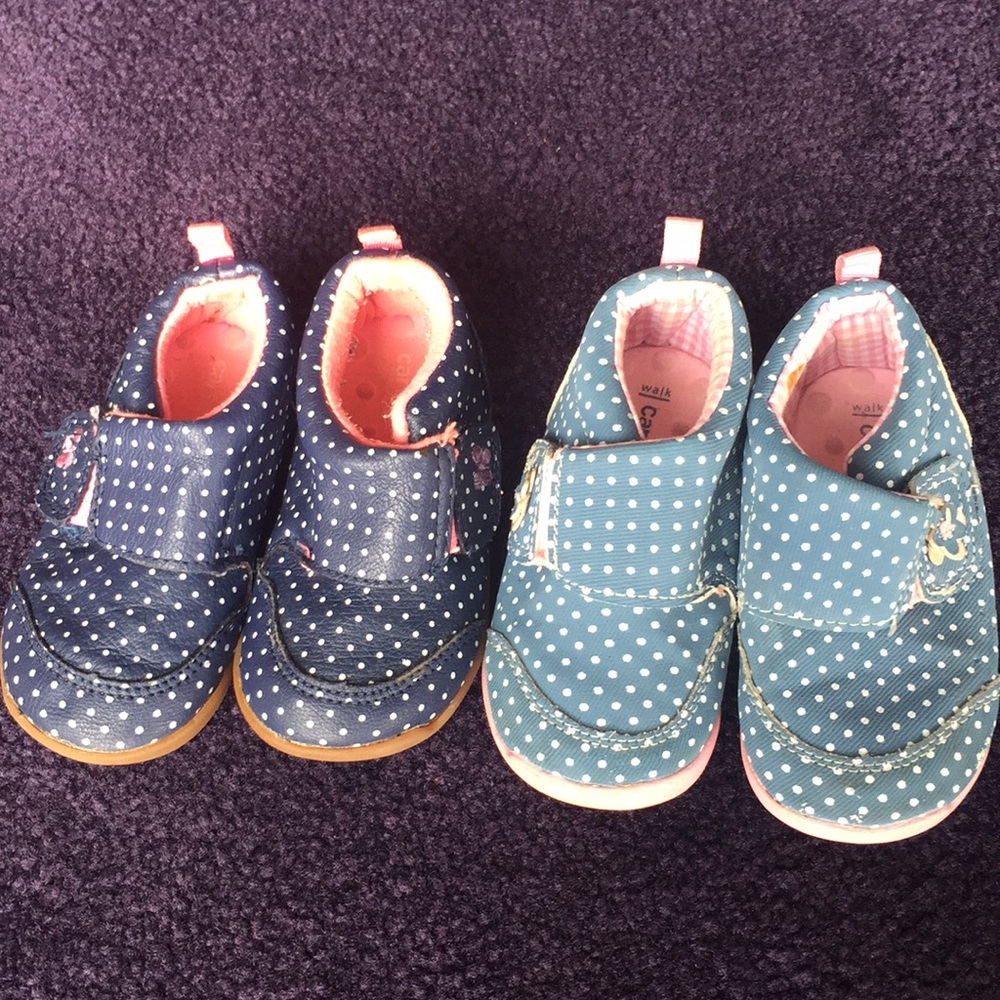 Carter’s every step walking shoes
